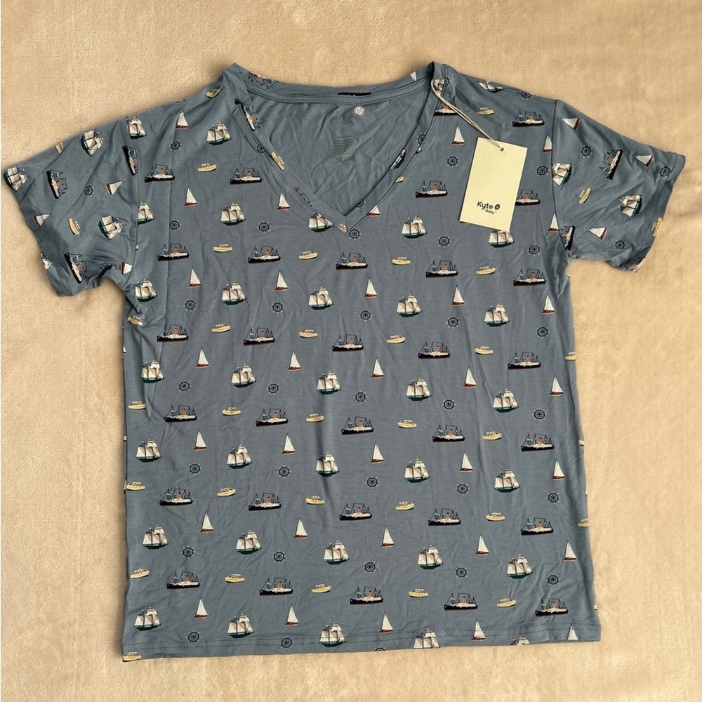 NWT Kyte baby women’s v neck